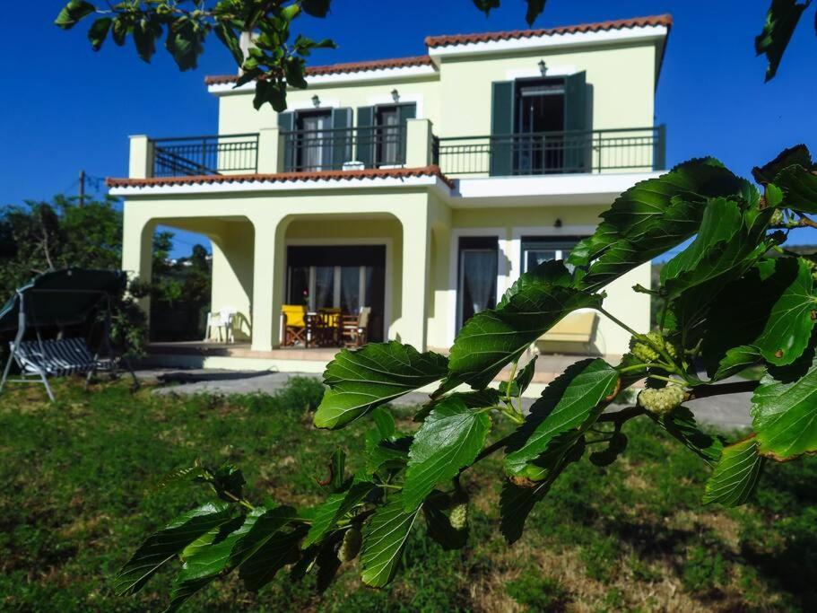 Villa Rania: Ευάερη Βίλα Με Θέα Τη Θάλασσα Lixouri Extérieur photo