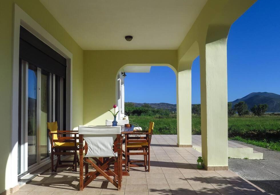 Villa Rania: Ευάερη Βίλα Με Θέα Τη Θάλασσα Lixouri Extérieur photo