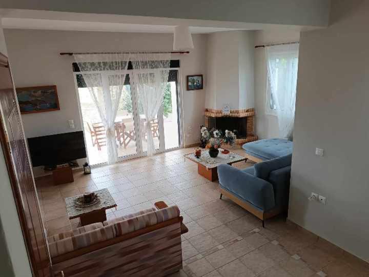 Villa Rania: Ευάερη Βίλα Με Θέα Τη Θάλασσα Lixouri Extérieur photo